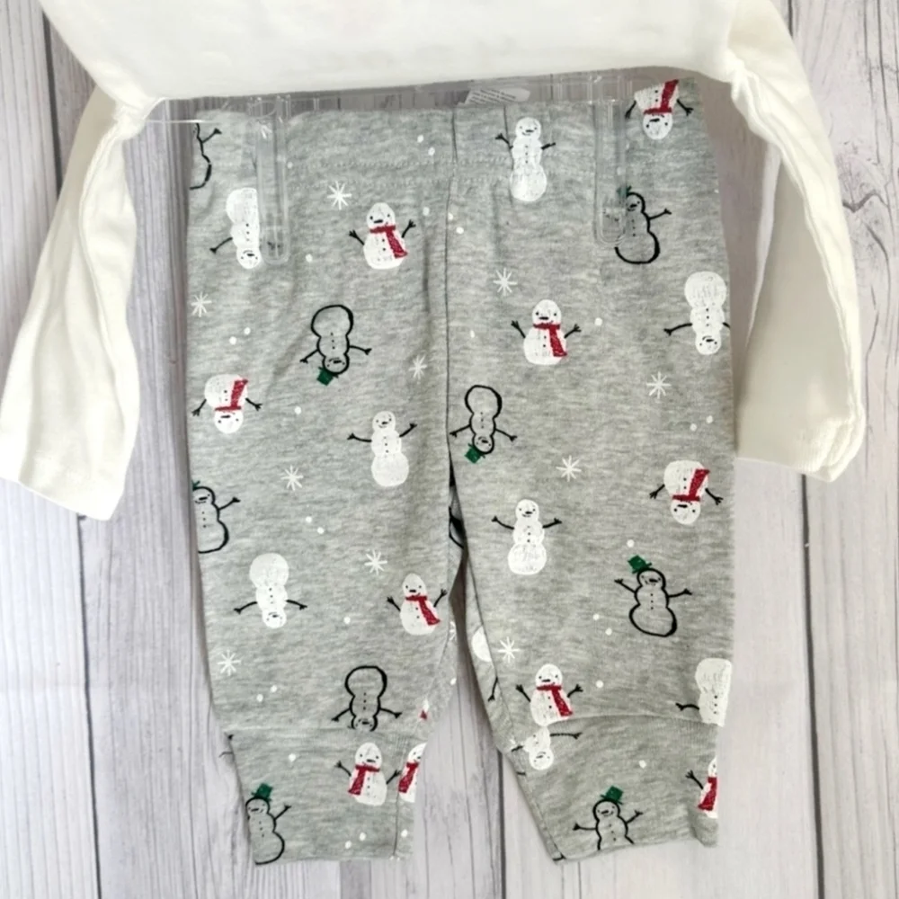 NWT CARTER'S 2-Piece "Snow Much Love" Baby Winter Outfit 3M White Grey Christmas - Picture 3 of 8